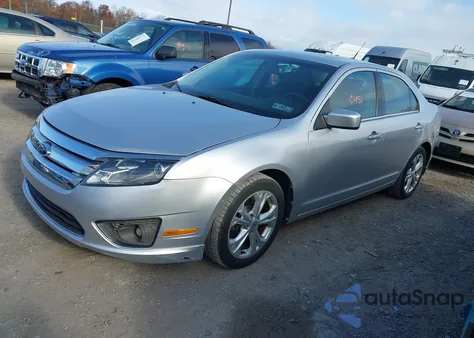 2012 Ford Fusion Se z USA, uszkodzony, nr VIN 3FAHP0HA1CR375658